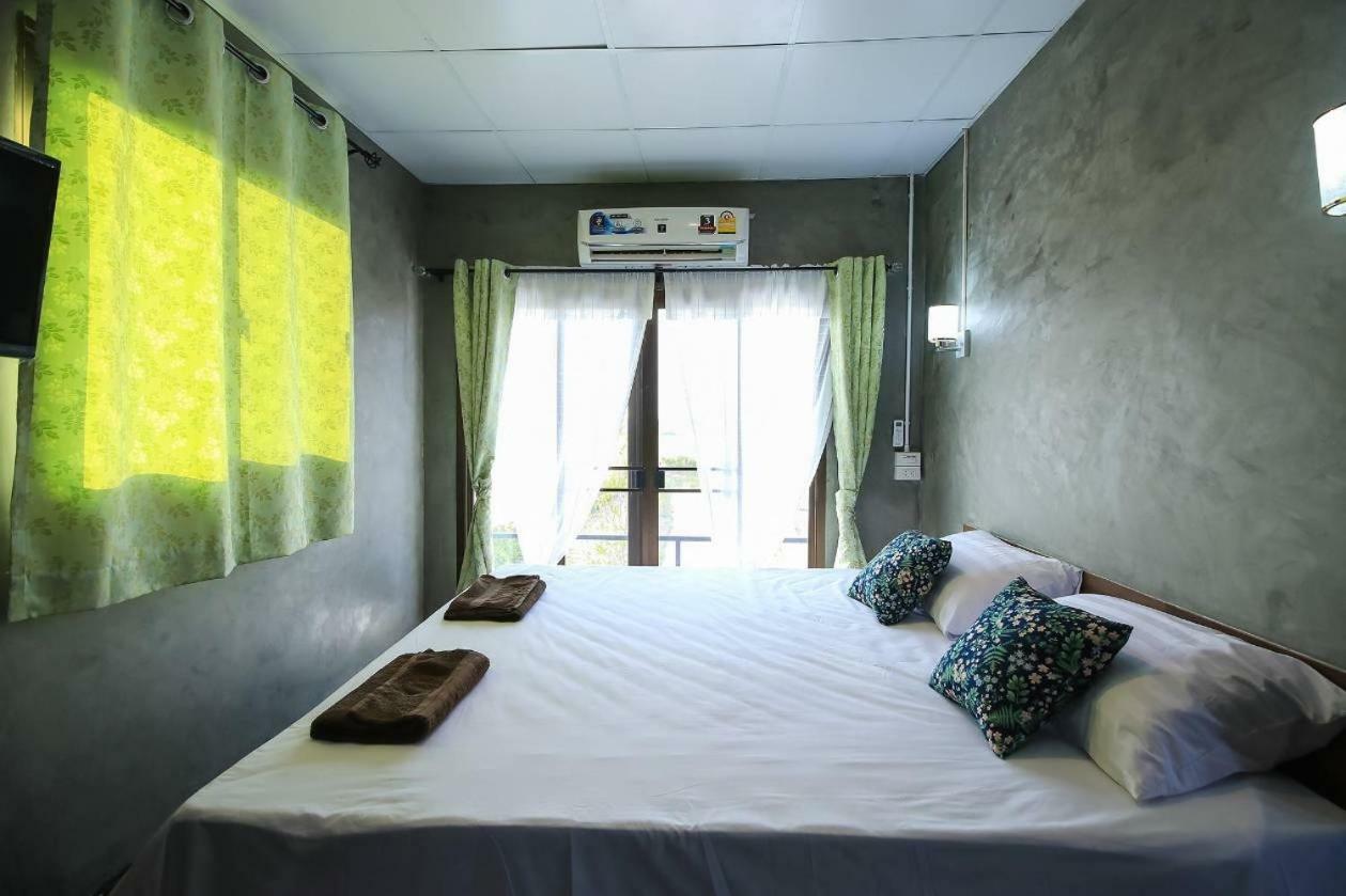 Falik Farm Stay Аюттхая Экстерьер фото