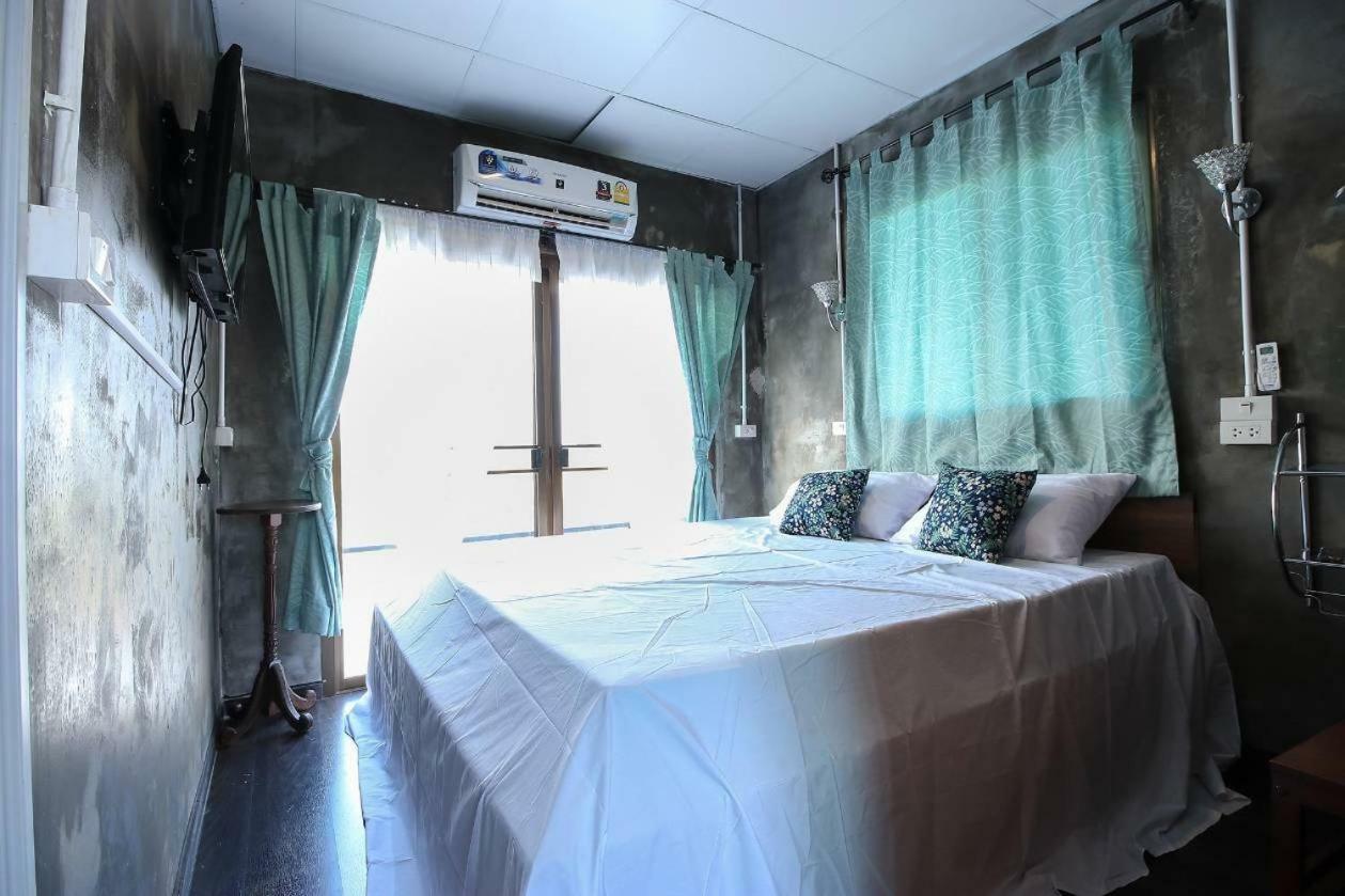 Falik Farm Stay Аюттхая Экстерьер фото