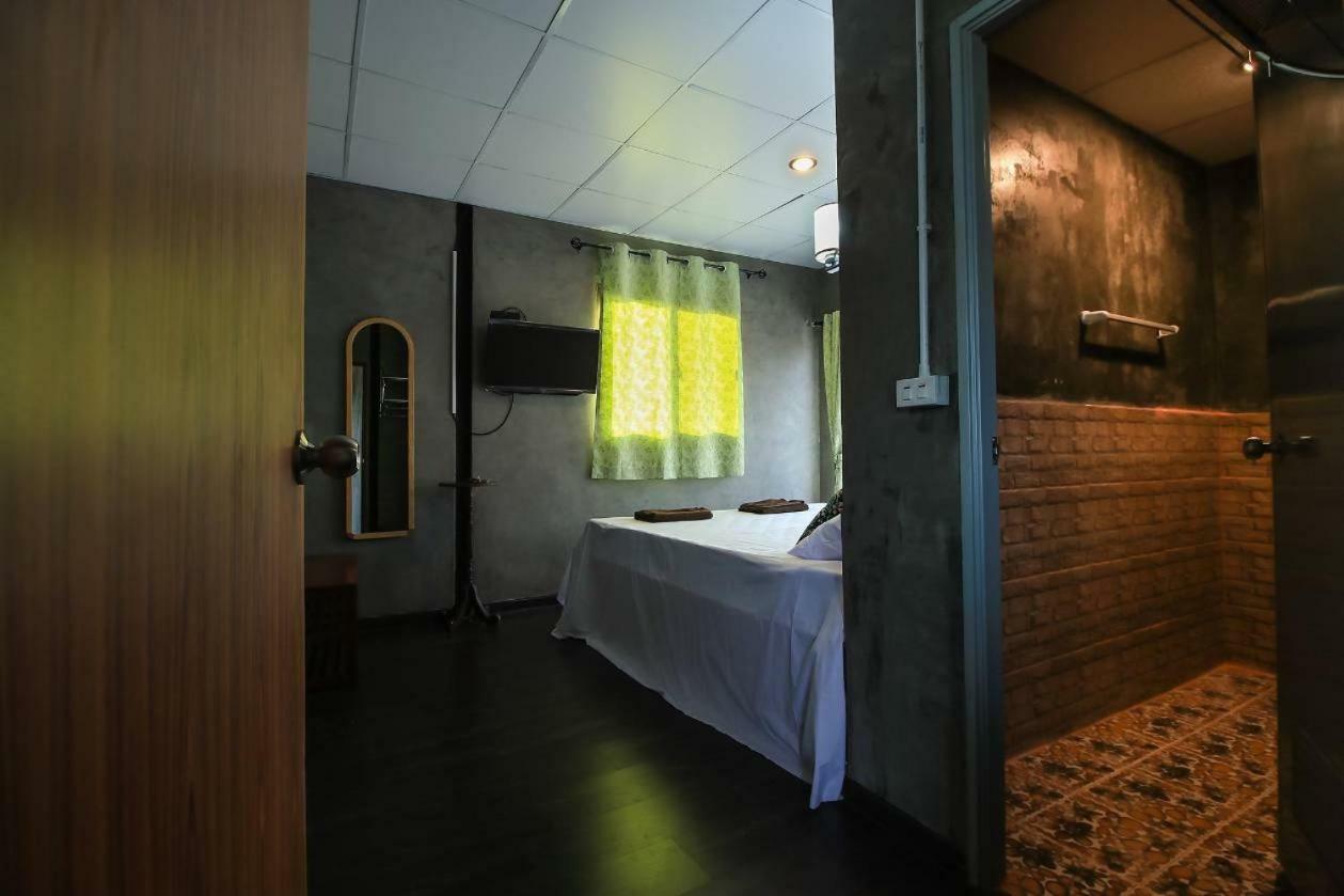 Falik Farm Stay Аюттхая Экстерьер фото